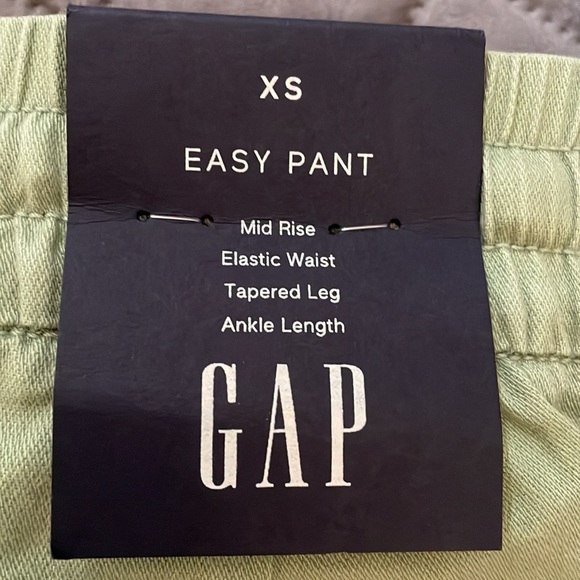 Gap, size XS, light weight green pant - Picture 2 of 5